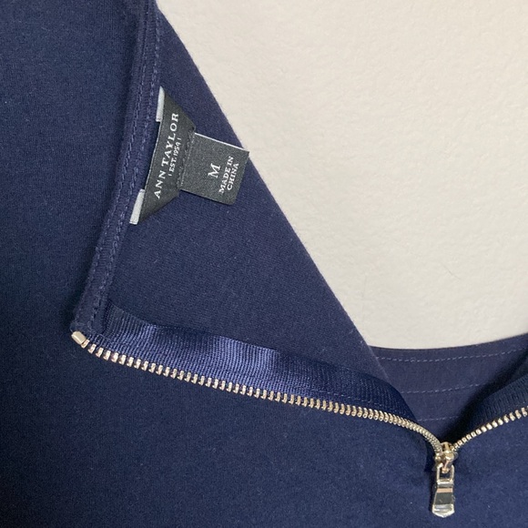 Ann Taylor Blue Striped 3/4 Sleeve Blouse - Picture 4 of 6